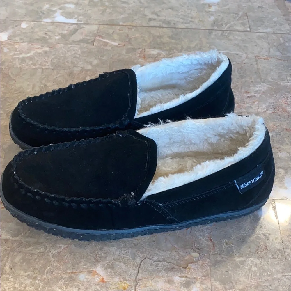 Minnetonka Men's Black Suede Loafers